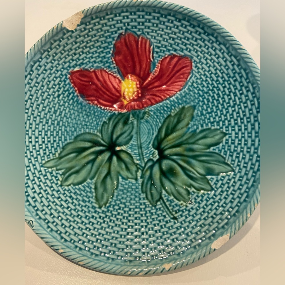 German Majolica Hibiscus Basketweave Plate